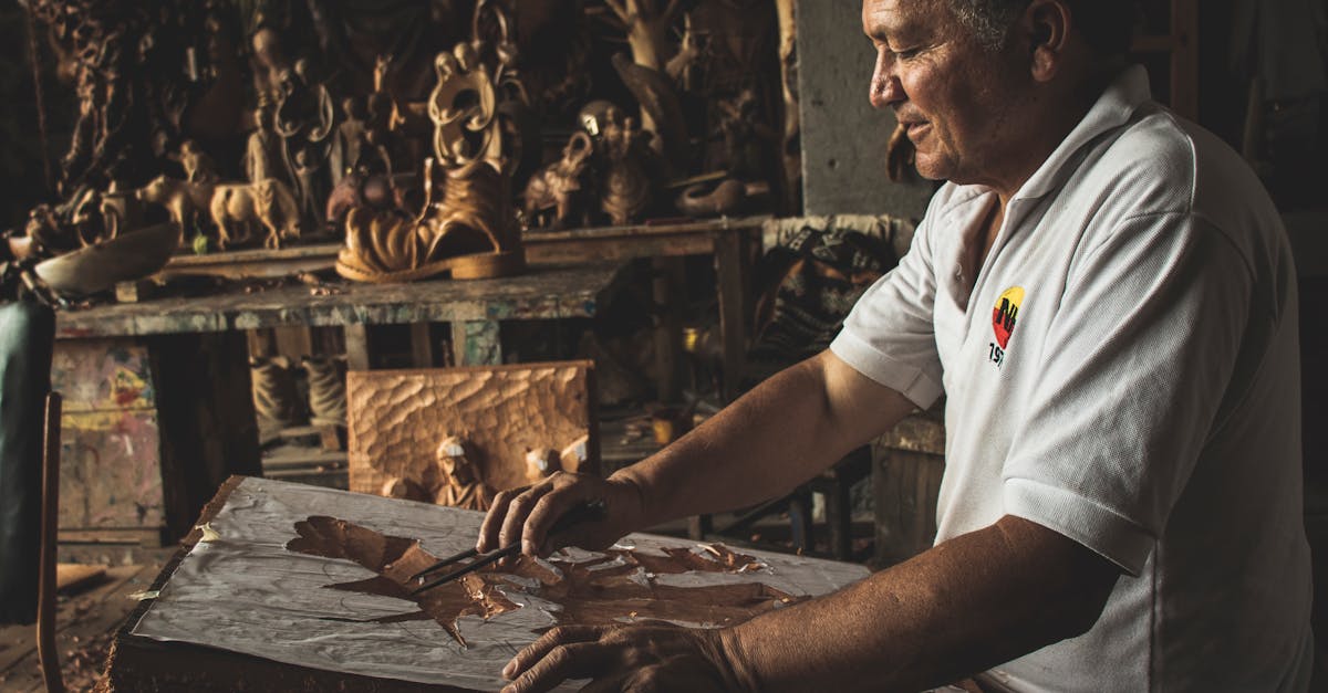 découvrez l'art du menuisier : compétences, techniques et créations uniques. plongez dans l'univers passionnant de la menuiserie et transformez vos idées en réalité avec des meubles sur mesure et des aménagements intérieurs.