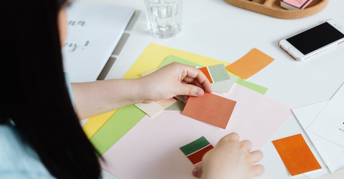 découvrez notre large gamme de sélections de couleurs pour personnaliser vos projets. trouvez la teinte idéale qui correspond à vos goûts et à vos besoins, et laissez libre cours à votre créativité.